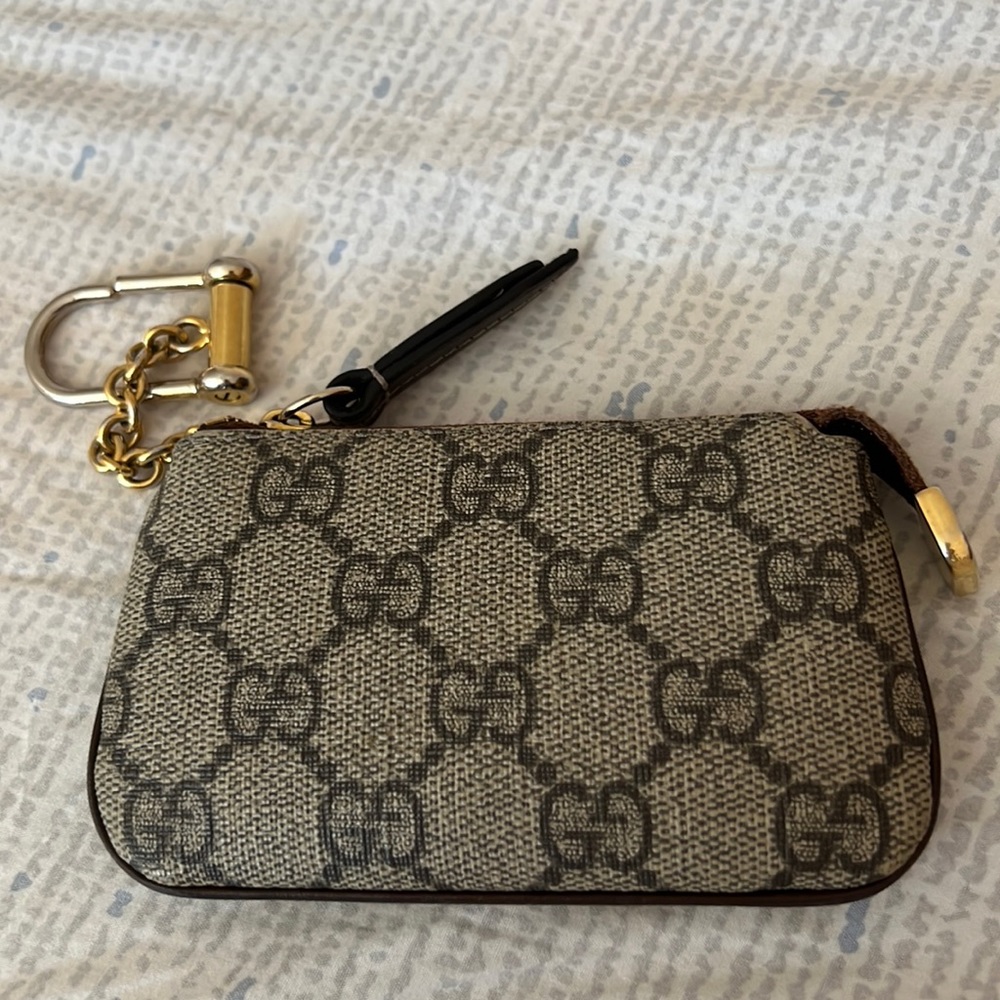 Authentic Gucci key-pouch